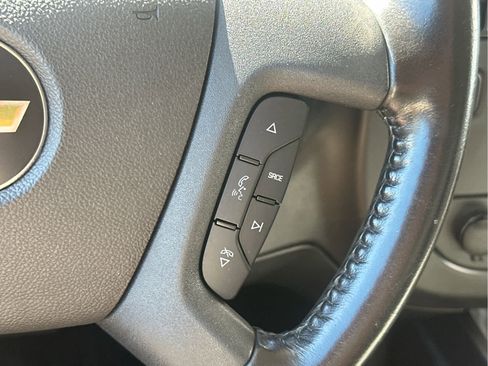 Used 2020 Chevrolet Express 3500 Extended w/ Driver Convenience Package image 26