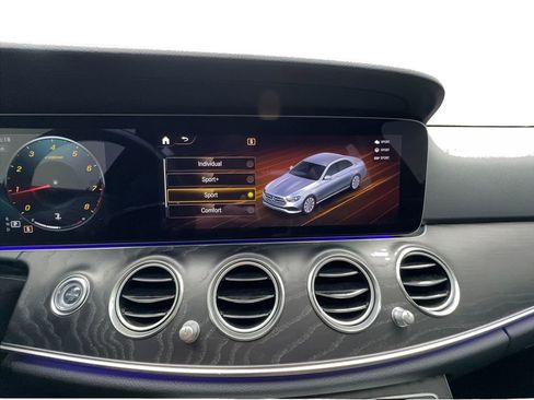 Used 2022 Mercedes-Benz E 350 Sedan w/ AMG Line Exterior image 44