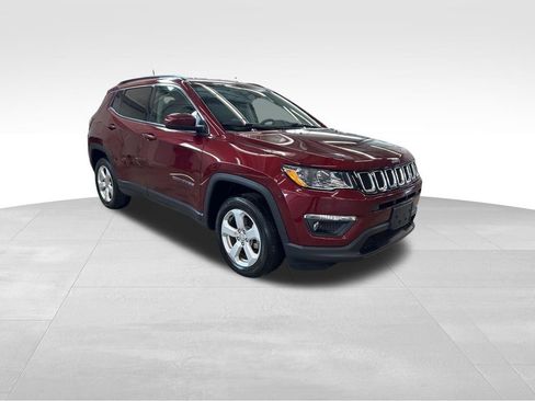 Used 2020 Jeep Compass Latitude w/ Cold Weather Group image 29