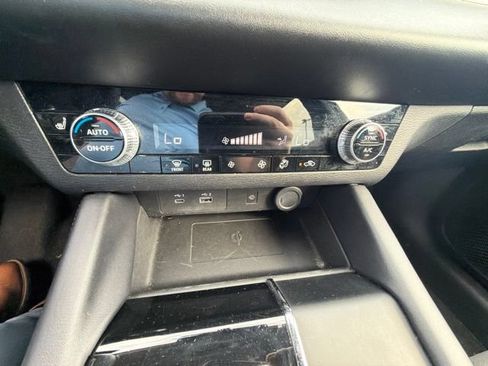 Used 2024 Mitsubishi Outlander SE FWD image 30