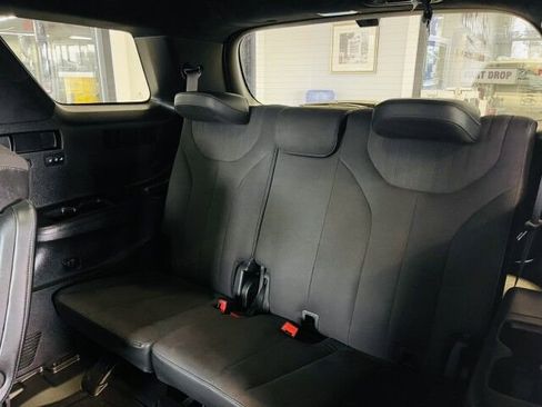 Used 2024 Hyundai Palisade Calligraphy image 17