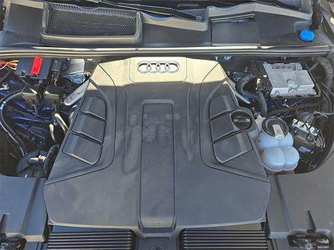 Used 2019 Audi Q7 3.0T Premium Plus w/ Premium Plus Package image 36