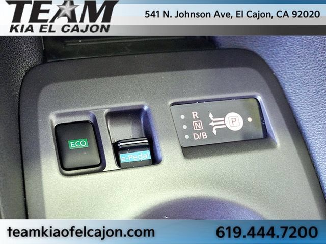 Used 2024 Nissan Leaf S FWD image 28