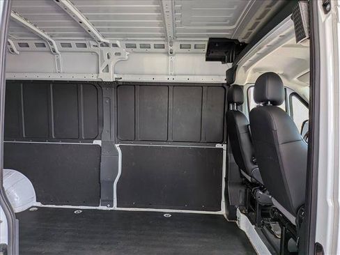 Used 2025 RAM ProMaster 2500 w/ Convenience Group FWD image 18