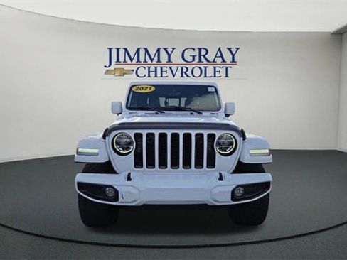 Used 2021 Jeep Gladiator Overland image 8