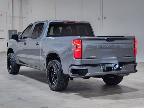 Used 2022 Chevrolet Silverado 1500 Custom w/ Safety Confidence Package image 11