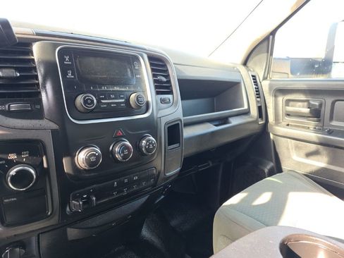 Used 2016 RAM 3500 Tradesman w/ Chrome Appearance Group image 15