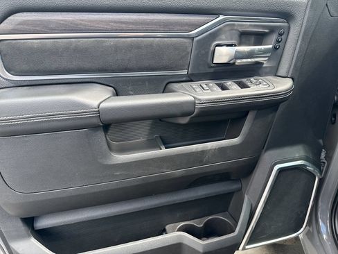 New 2026 RAM 2500 Laramie w/ Night Edition AWD/4WD image 15