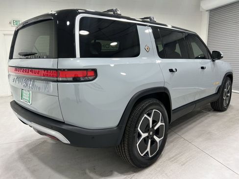 Used 2023 Rivian R1S Adventure image 8
