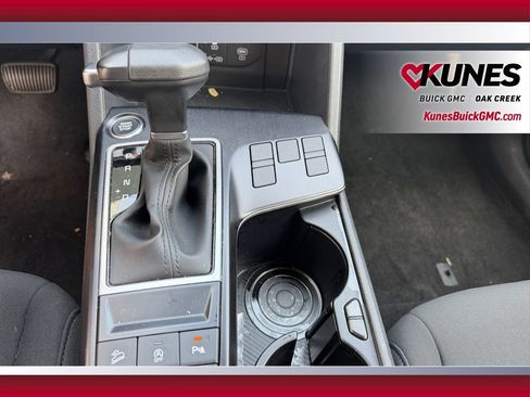 Used 2026 Kia Sportage LX FWD image 27