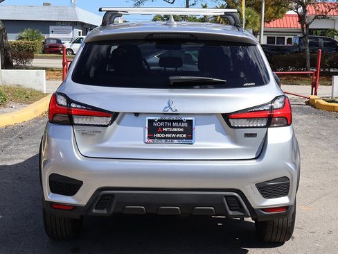 Used 2023 Mitsubishi Outlander Sport ES image 9