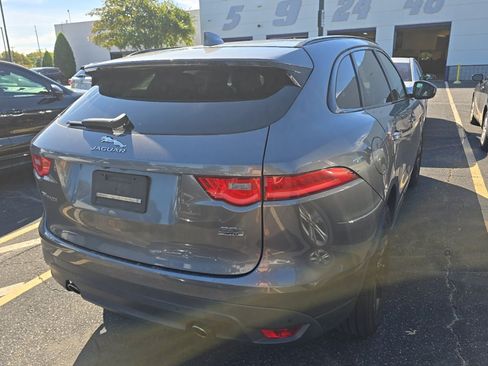Used 2019 Jaguar F-PACE R-Sport AWD/4WD image 2