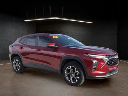 Used 2024 Chevrolet Trax LT w/ Driver Confidence Package