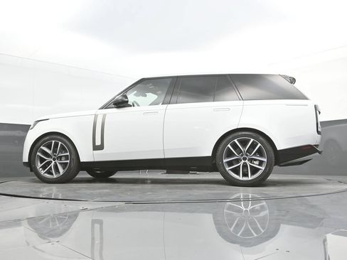 New 2026 Land Rover Range Rover SE AWD/4WD image 39