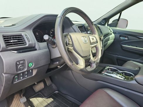 Certified 2024 Honda Ridgeline Black Edition image 25