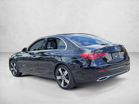 Used 2022 Mercedes-Benz C 300 Sedan image 5