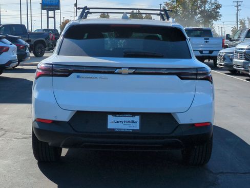 New 2026 Chevrolet Equinox EV LT image 4