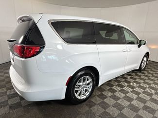 Used 2023 Chrysler Voyager LX FWD video 3