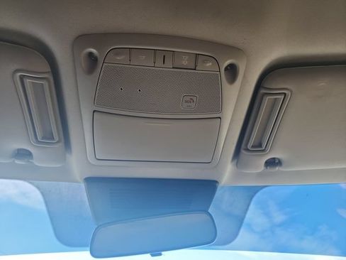 Used 2021 Nissan Armada SV AWD/4WD image 22