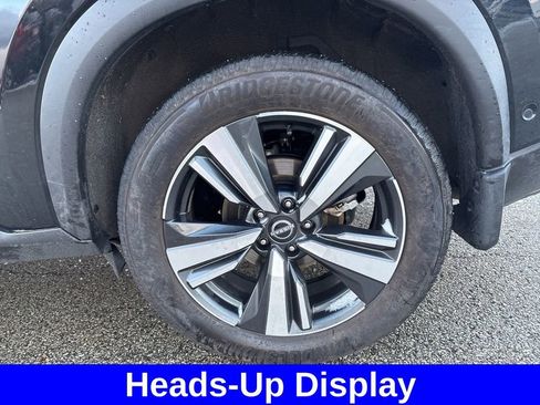 Used 2023 Nissan Rogue Platinum w/ Platinum Premium Package image 12