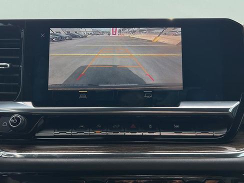 Used 2023 Chevrolet Silverado 1500 LT image 20