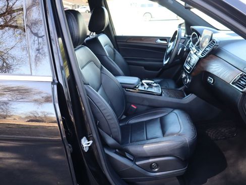 Used 2017 Mercedes-Benz GLS 450 4MATIC image 24