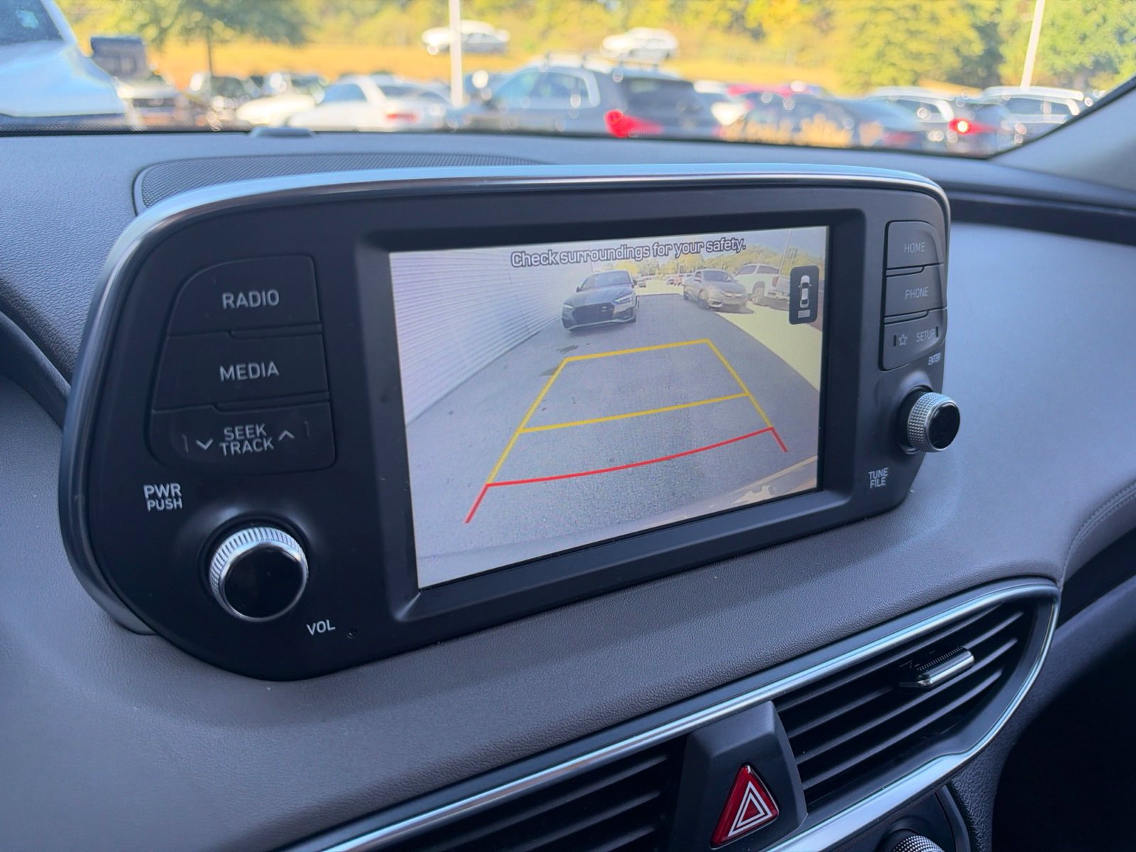 Used 2019 Hyundai Santa Fe SEL FWD image 14