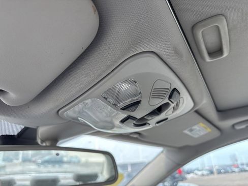 Used 2007 Mercedes-Benz C 230 Sedan image 17