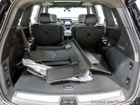 Certified 2024 Cadillac XT6 Premium Luxury w/ LPO, Floor Liner Package image 22