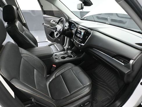 Used 2019 Chevrolet Traverse RS w/ LPO, Floor Liner Package image 52