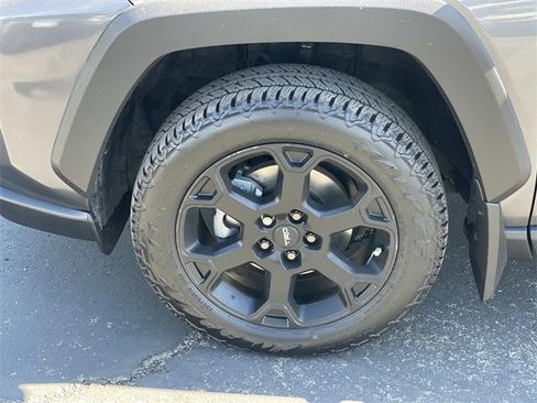 Used 2023 Toyota RAV4 TRD Off-Road image 38