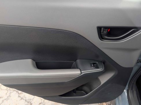 Used 2025 Subaru Crosstrek 2.0i Premium image 22