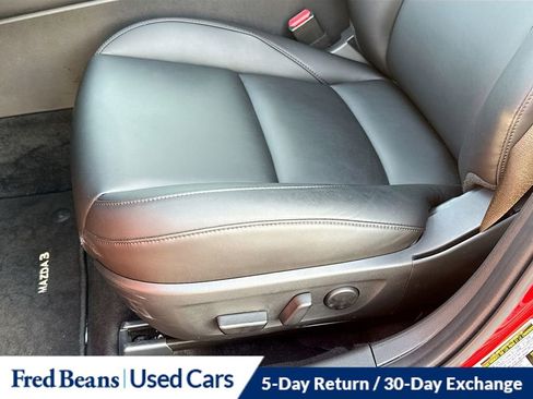 Used 2025 MAZDA MAZDA3 s image 22