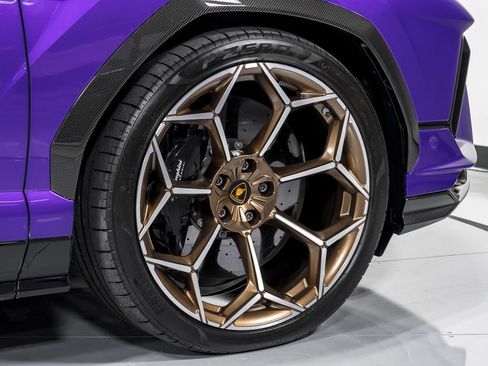 Used 2023 Lamborghini Urus Performante AWD/4WD image 55