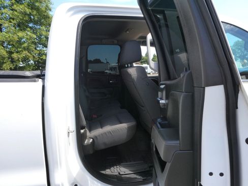 Used 2019 GMC Sierra 1500 SLE w/ SLE Value Package RWD image 25