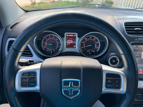 Used 2013 Dodge Journey SXT w/ Flexible Seating Group image 27