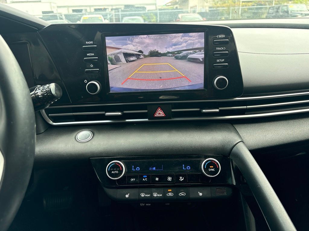 Used 2022 Hyundai Elantra SEL w/ Convenience + Premium Package FWD image 27