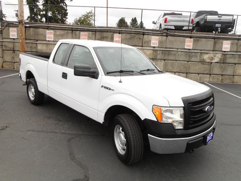 Used 2014 Ford F150 XL w/ Equipment Group 101A Mid AWD/4WD image 5