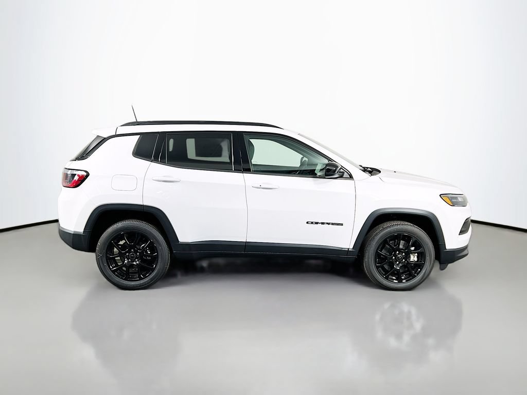 New 2026 Jeep Compass Latitude AWD/4WD image 8