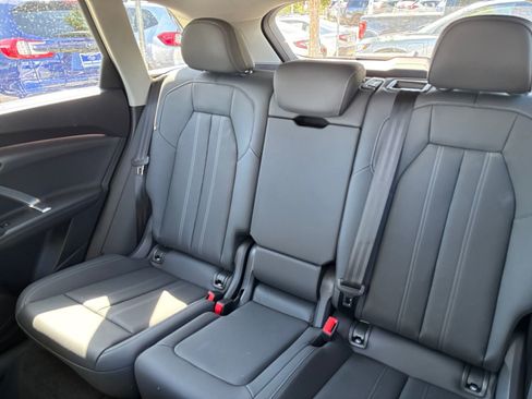 Used 2025 Audi Q5 Premium Plus w/ Premium Plus AWD/4WD image 16