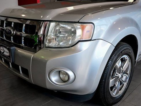 Used 2011 Ford Escape XLT w/ 203A Rapid Spec Order Code AWD/4WD image 9
