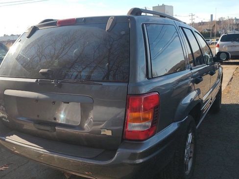 Used 2004 Jeep Grand Cherokee Laredo w/ Tan Your Hide Group image 3