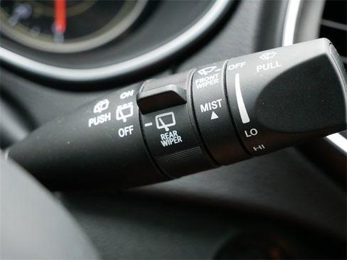 Used 2022 Jeep Cherokee Trailhawk image 21