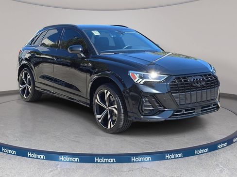 Used 2024 Audi Q3 2.0T Premium Plus w/ Premium Plus Package AWD/4WD image 4