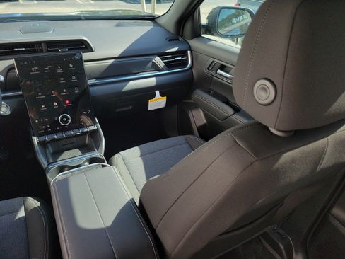 New 2027 GMC Terrain Elevation FWD image 16
