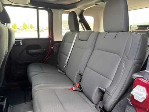 Used 2021 Jeep Wrangler Unlimited Sport AWD/4WD image 23