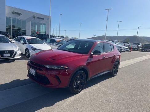 Used 2024 Dodge Hornet R/T Plus w/ R/T Blacktop Package image 4