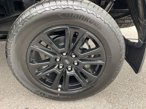 New 2025 Ford F150 Platinum w/ FX4 Off-Road Package image 46