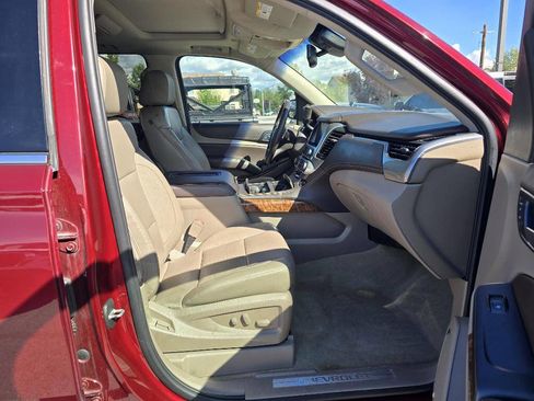 Used 2016 Chevrolet Suburban LTZ image 10