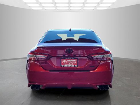 Used 2020 Toyota Camry XSE image 6